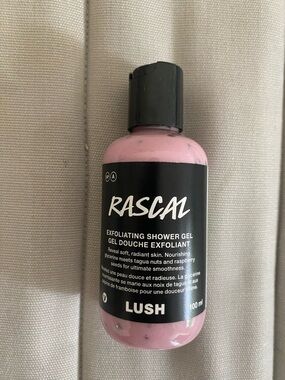 Lush Rascal Exfoliating Shower Gel